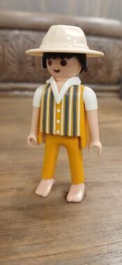 Playmobil Male Figure Striped Shirt Tan Pants Barefoot Hat Beach Comber
